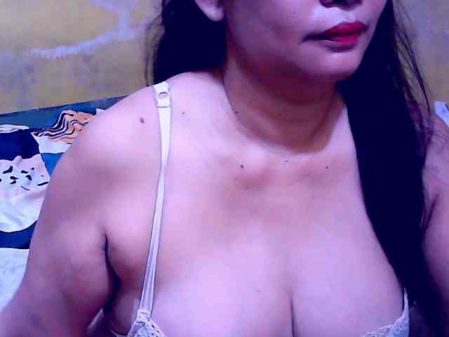 SweetMonlight webcam