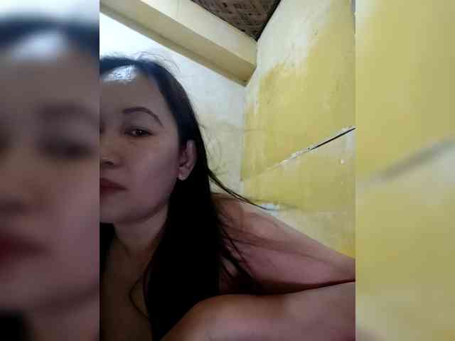 SweetMonlight webcam