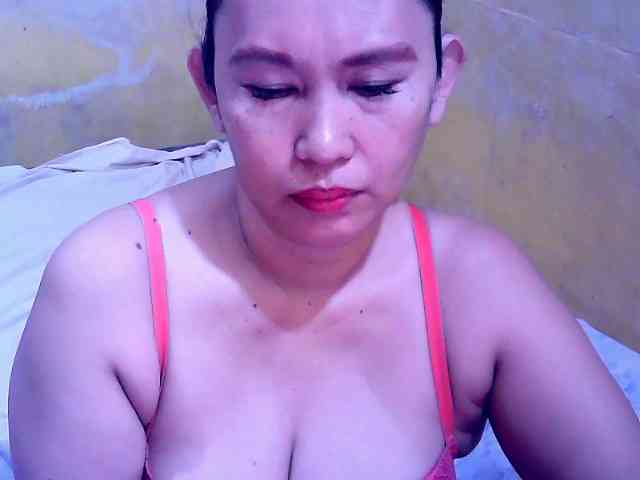 SweetMonlight webcam