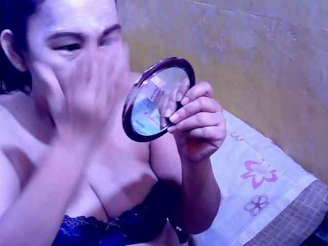 SweetMonlight webcam