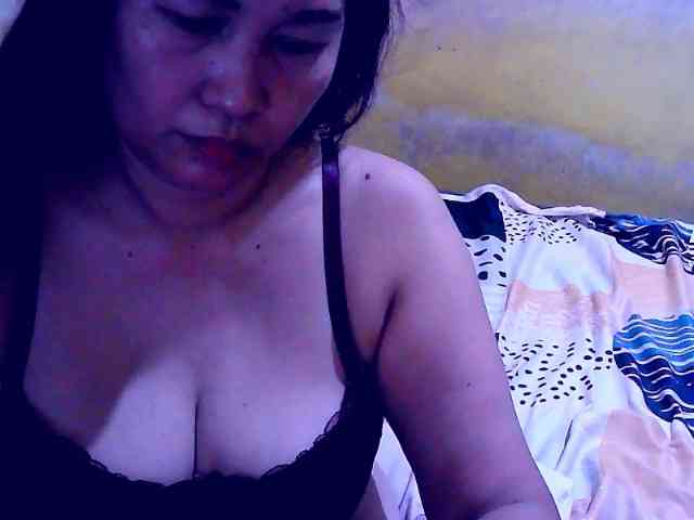 SweetMonlight webcam