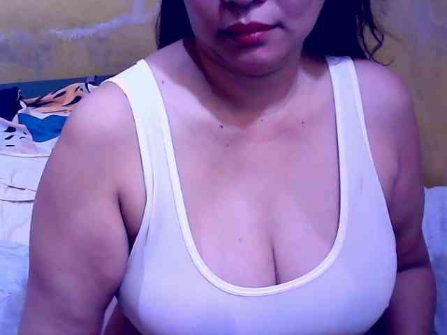 SweetMonlight webcam