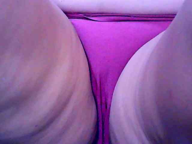 Carmela4u Live Webcam on BongaCams