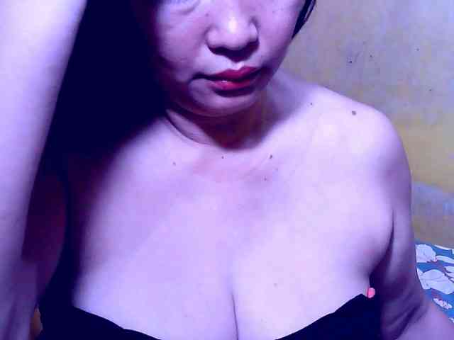 SweetMonlight webcam