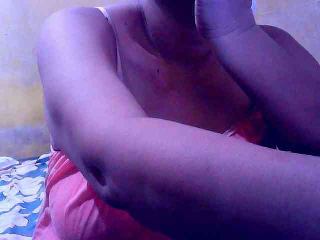 SweetMonlight webcam