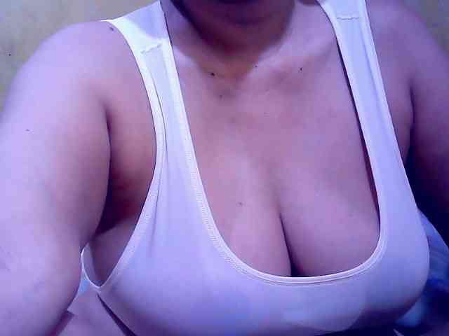 SweetMonlight webcam