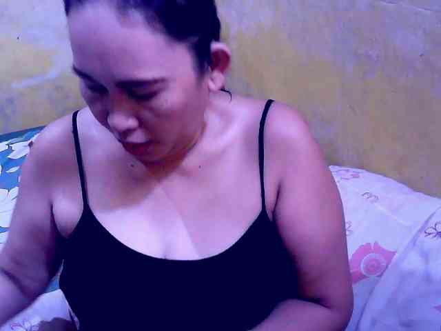 SweetMonlight webcam