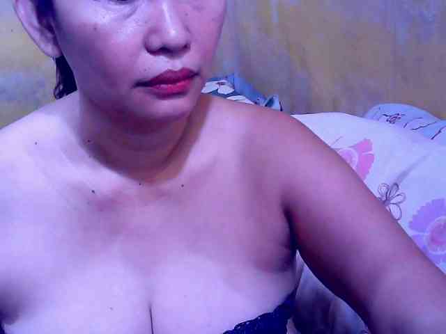 SweetMonlight webcam