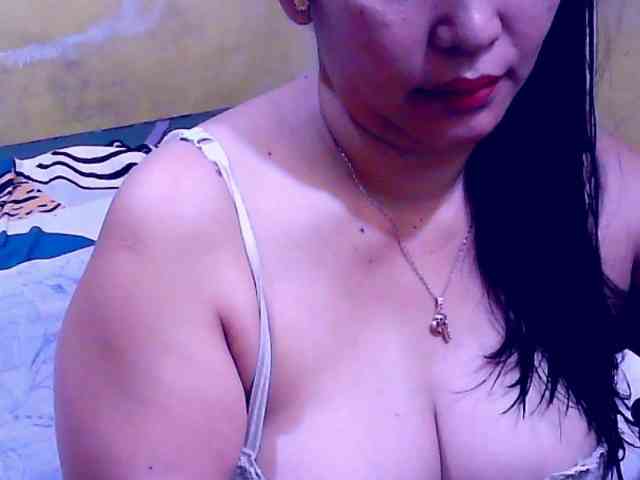 SweetMonlight webcam