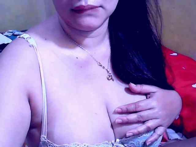 SweetMonlight webcam