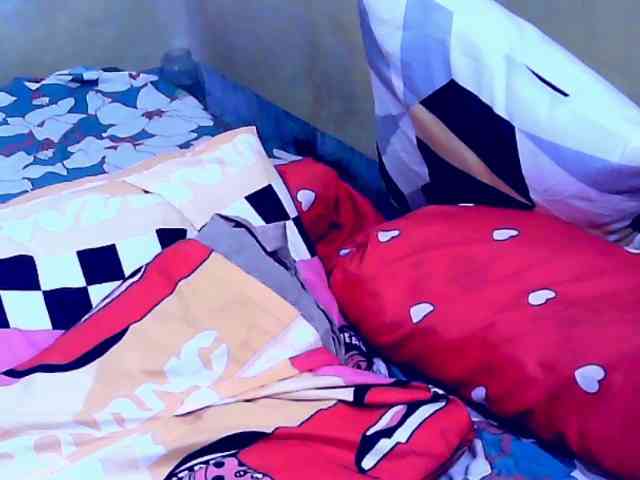 SweetMonlight webcam