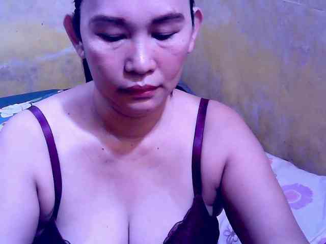 SweetMonlight webcam