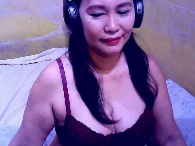 SweetMonlight webcam