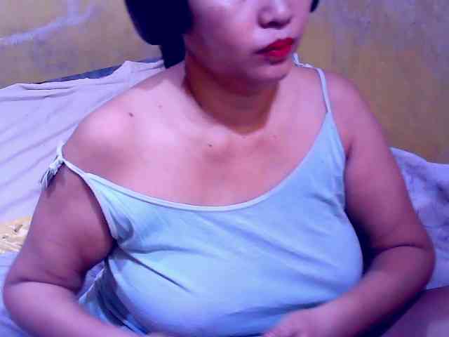 SweetMonlight webcam