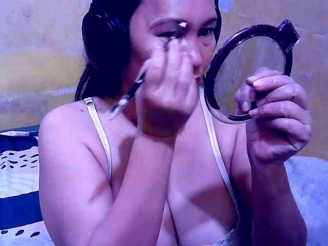 Carmela4u Live Webcam on BongaCams