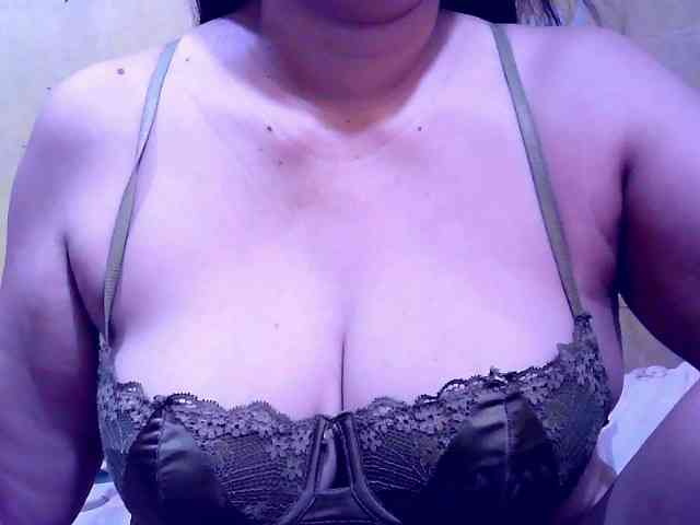 SweetMonlight webcam