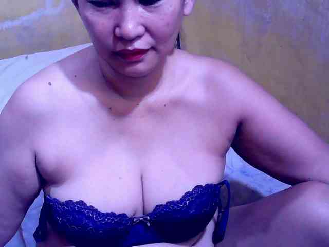 SweetMonlight webcam