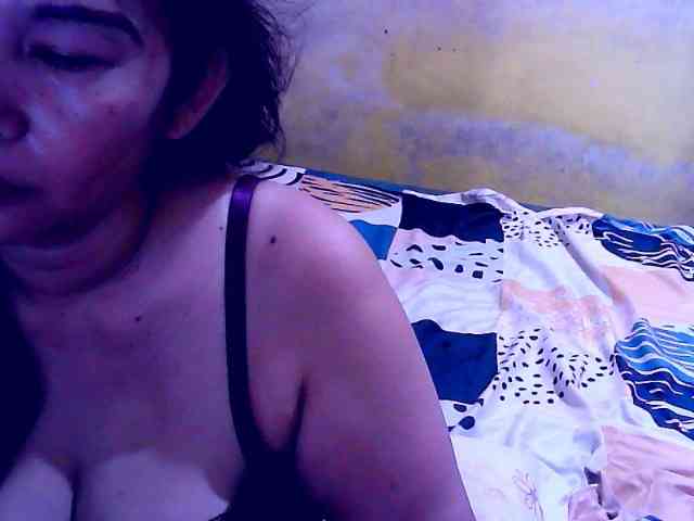 SweetMonlight webcam