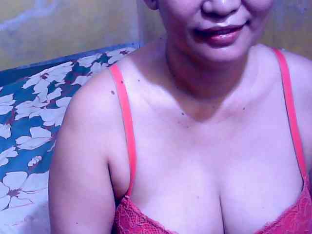 SweetMonlight webcam