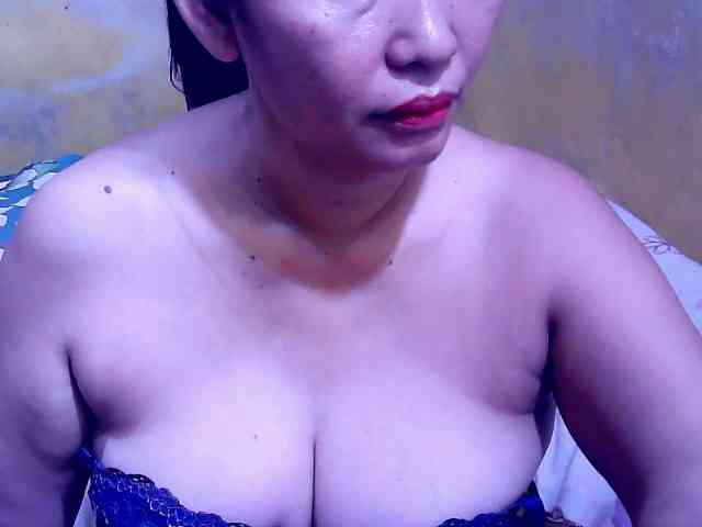 SweetMonlight webcam