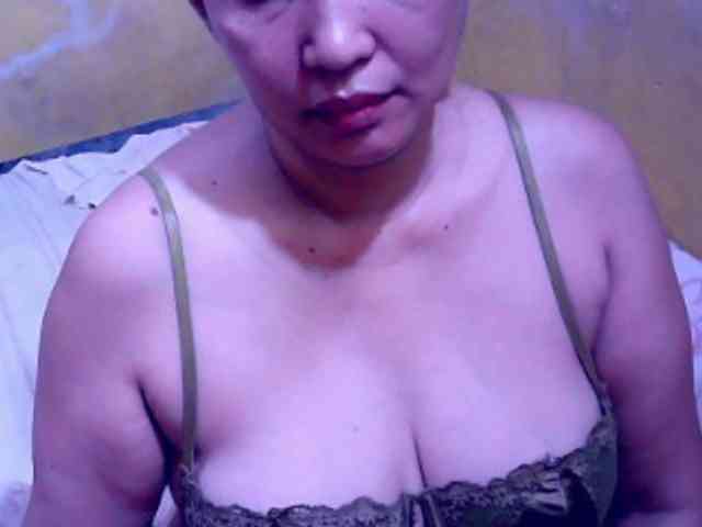 SweetMonlight webcam