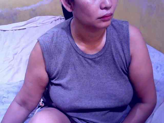 SweetMonlight webcam