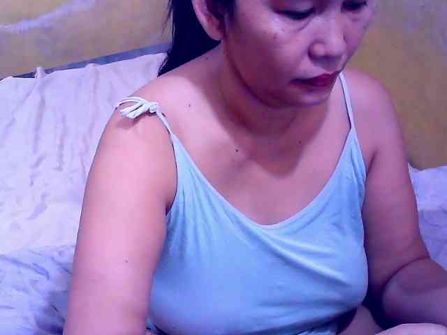 SweetMonlight webcam