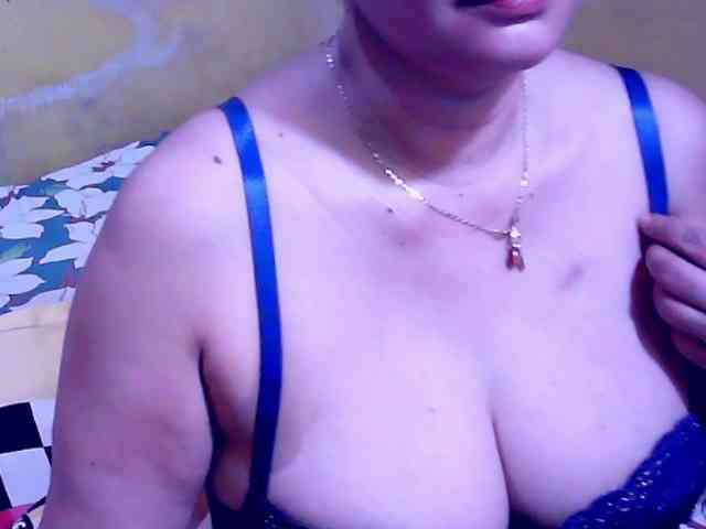 SweetMonlight webcam