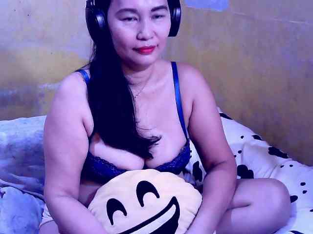 SweetMonlight webcam