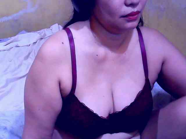 SweetMonlight webcam