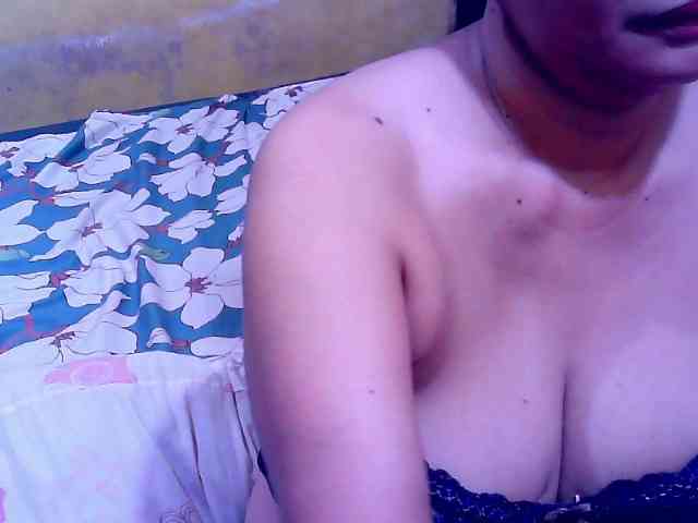 SweetMonlight webcam