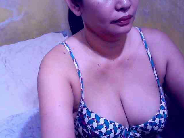 SweetMonlight webcam
