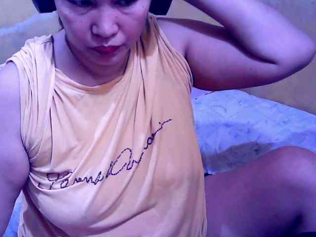 SweetMonlight webcam