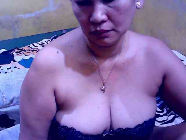 SweetMonlight webcam