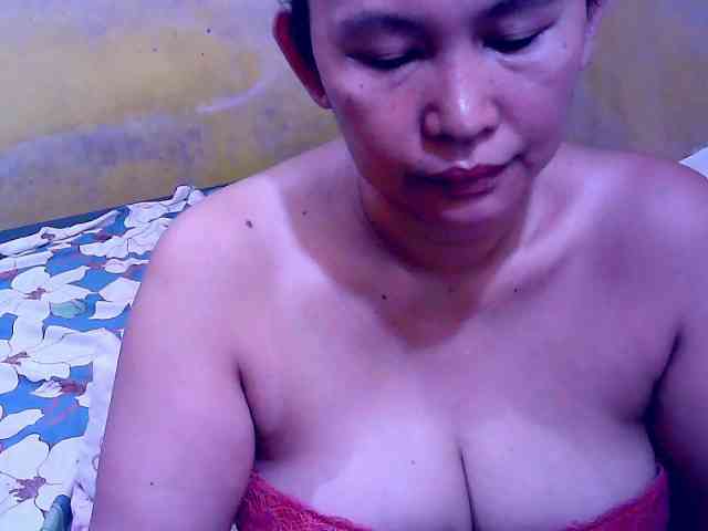 SweetMonlight webcam