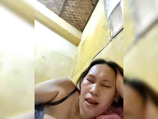 SweetMonlight webcam