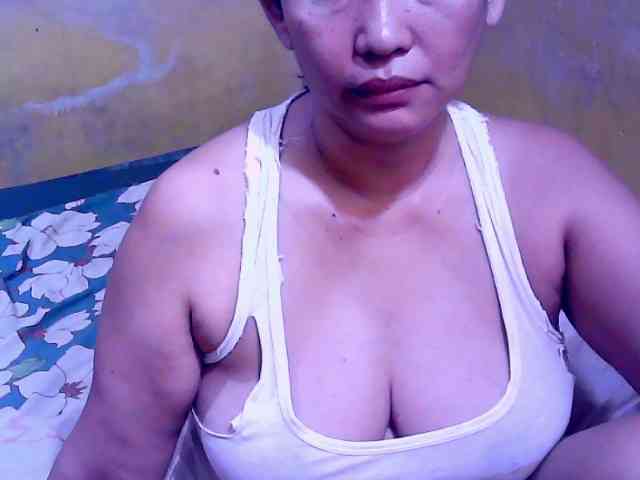 SweetMonlight webcam