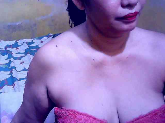 SweetMonlight webcam