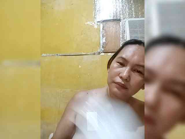 SweetMonlight webcam