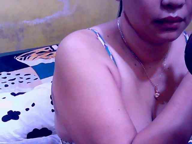 SweetMonlight webcam