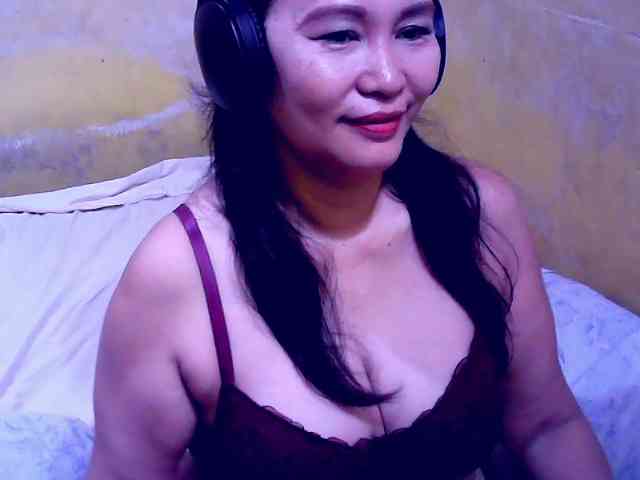 SweetMonlight webcam