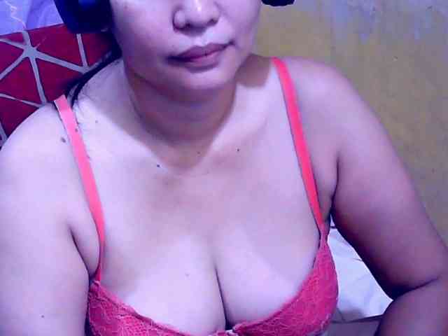 SweetMonlight webcam