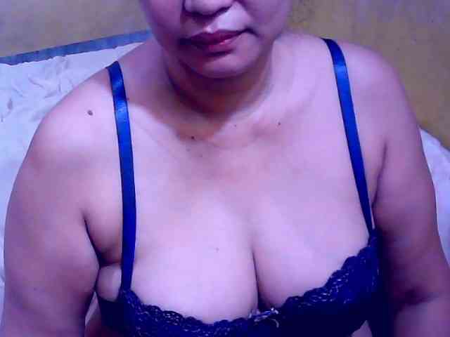 SweetMonlight webcam