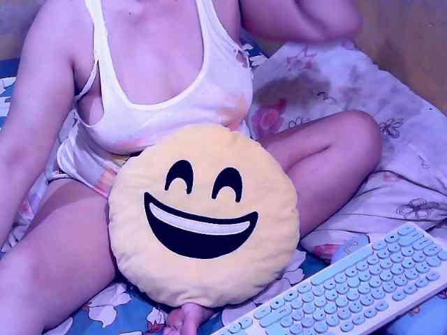 SweetMonlight webcam
