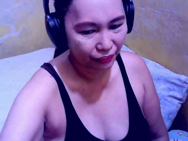 SweetMonlight webcam