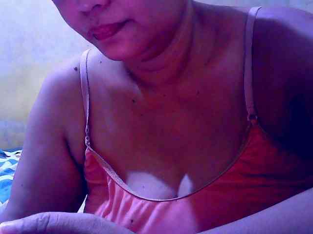 SweetMonlight webcam