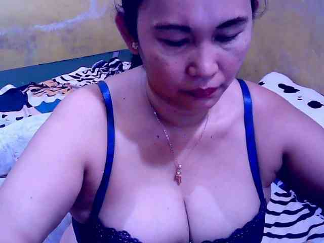 SweetMonlight webcam