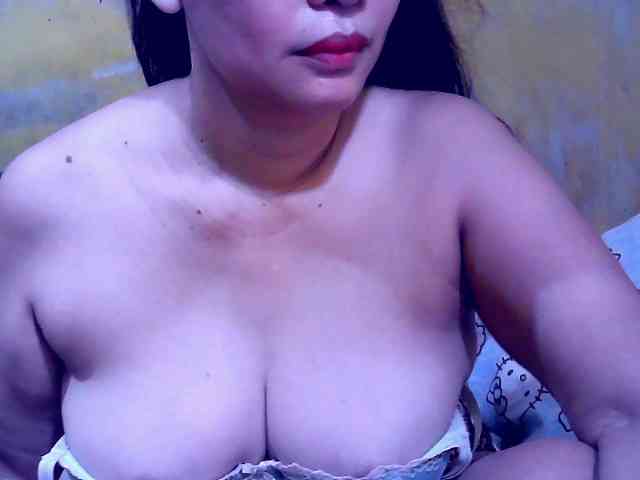 SweetMonlight webcam