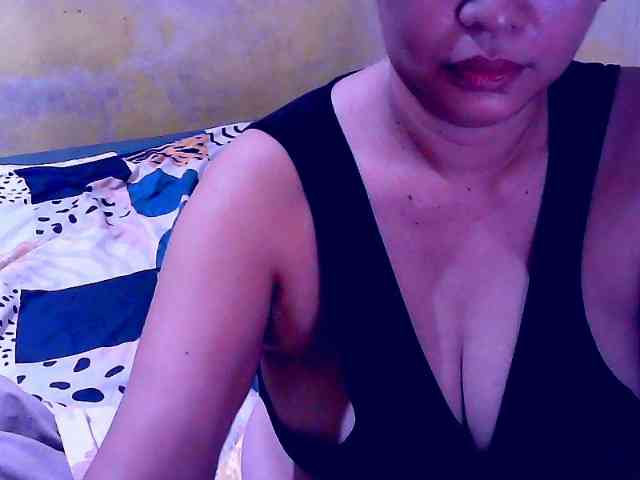 SweetMonlight webcam