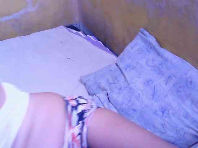 SweetMonlight webcam